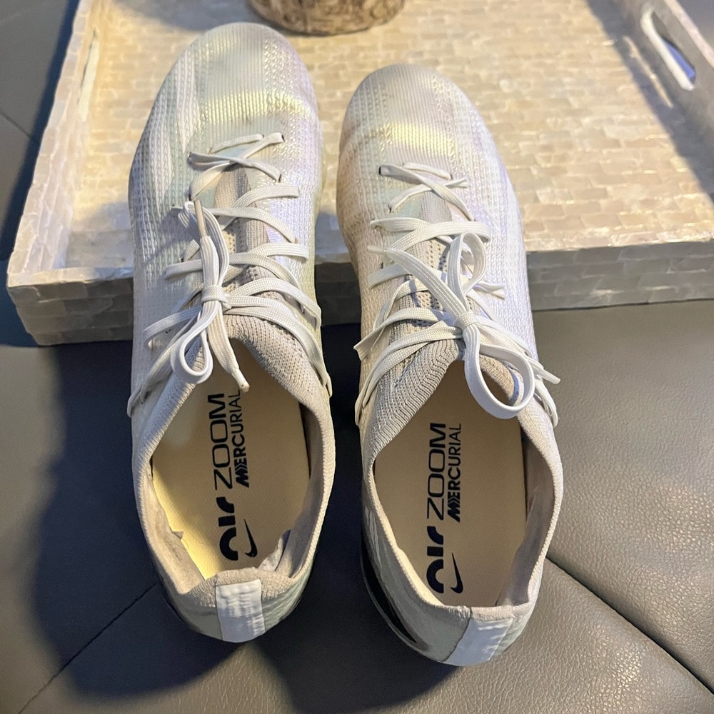 Adidas soccer cleats with Nike insoles.  Not sure what my son did with that.